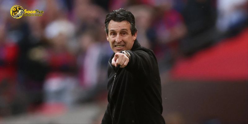 Emery ráo riết chuẩn bị chiến thuật cho trận đấu quan trọng tại Villa Park